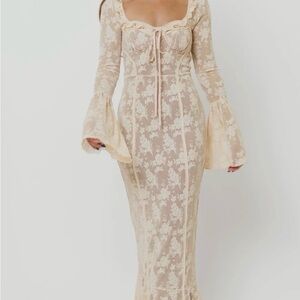 Elegant Cream Long Sleeve Lace Dress